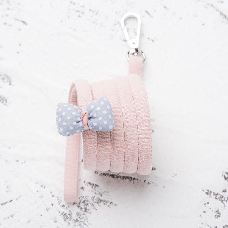 El animal doméstico suministra el algodón lindo Cat Dog Harness Leash Set de la tracción de la correa del pecho del animal doméstico de Dots Cat Harness Bow Tie Adjustable detrás