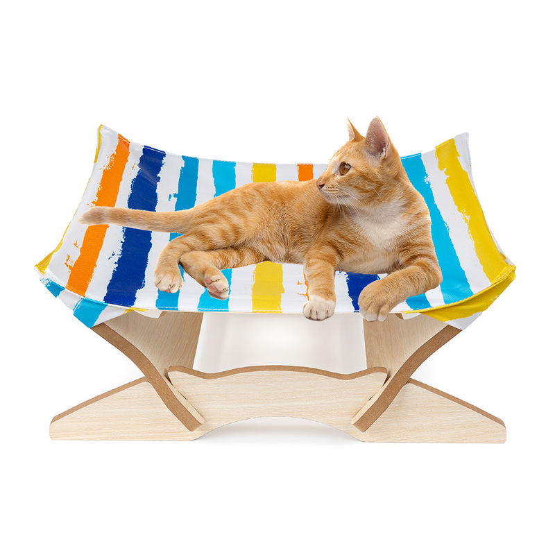Ejecución cuadrada elevada Cat Sofa lavable del marco desmontable de madera de las camas de Cat Beds Cat Hammock Blanket