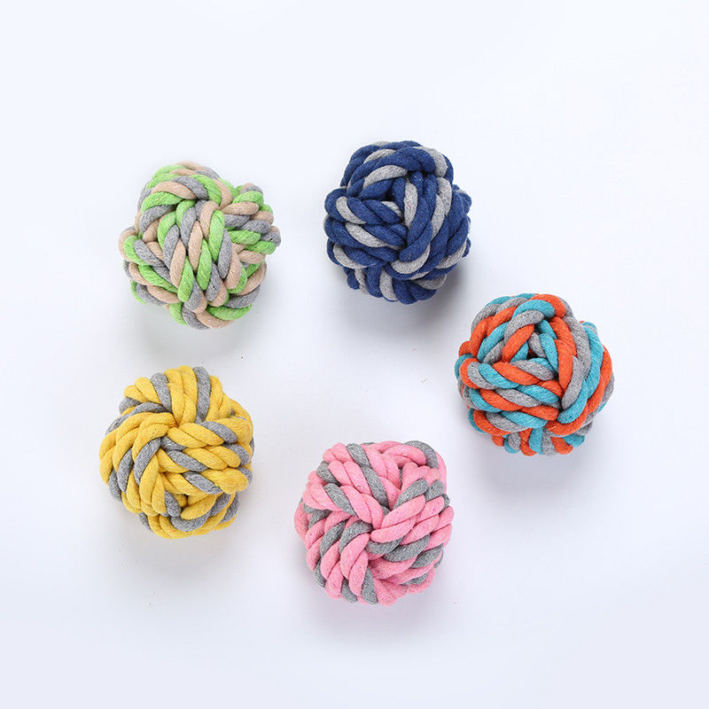 Bola resistente del nudo de Toy Ball Braided Cotton Chew de la cuerda del perro del algodón de la mordedura para la limpieza de los dientes de perro