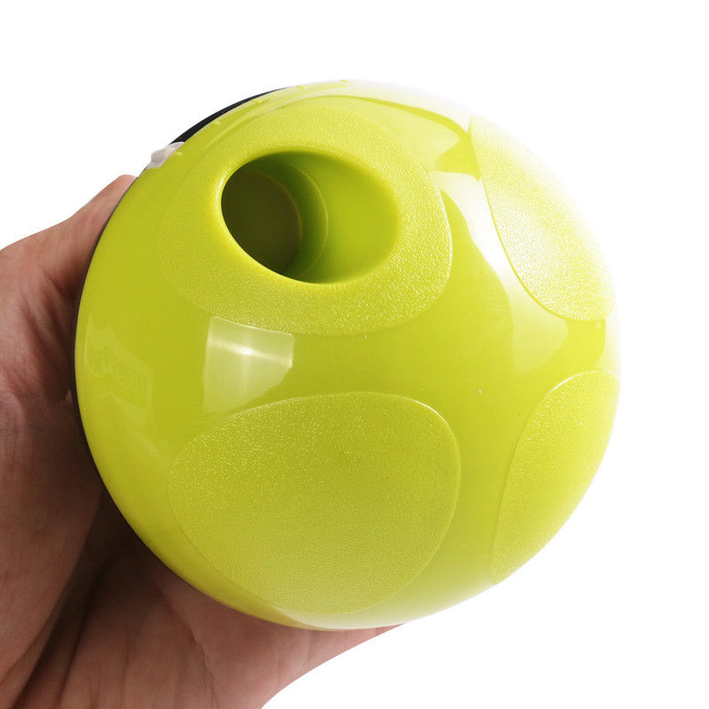 El animal doméstico interactivo del perro juega la bola automática de Leakage Food Dispensing del vaso