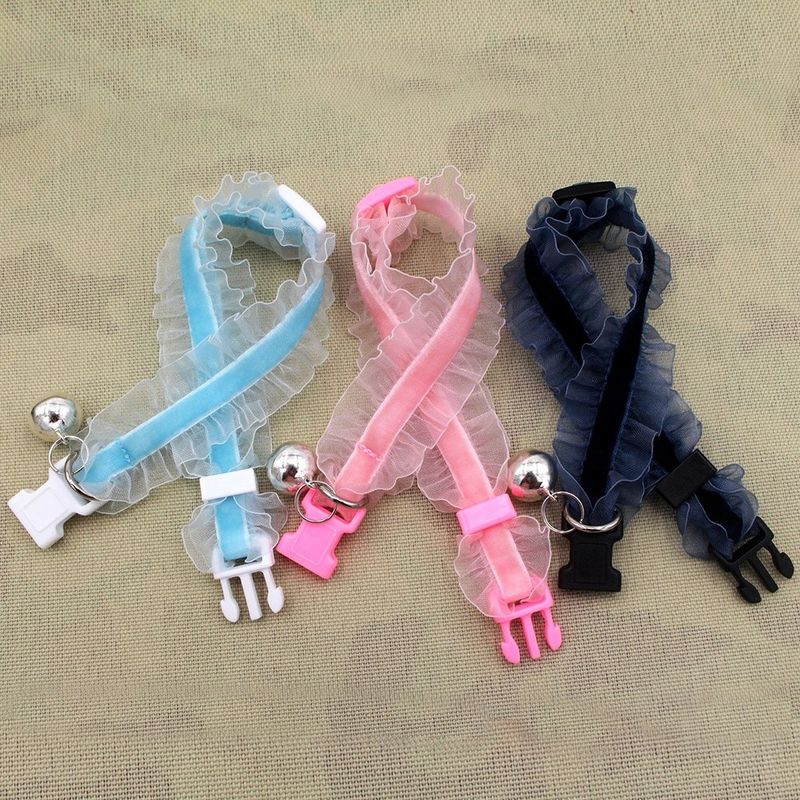 Cordón de nylon de lujo cómodo Cat Dog Collars ajustable con Bell