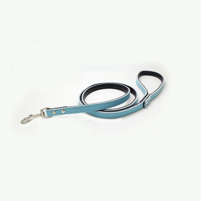 Correa de perro de cuero del cuello del perro casero popular de encargo del perrito