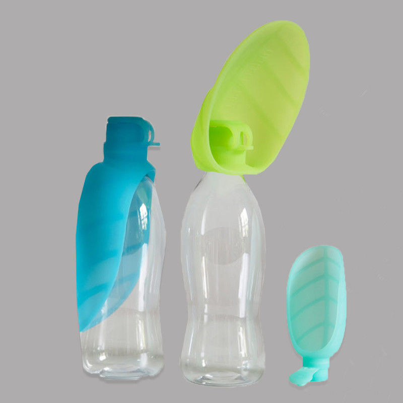 Botella de agua plegable de BSCI 20oz para los perros con tirones del cuenco del silicón