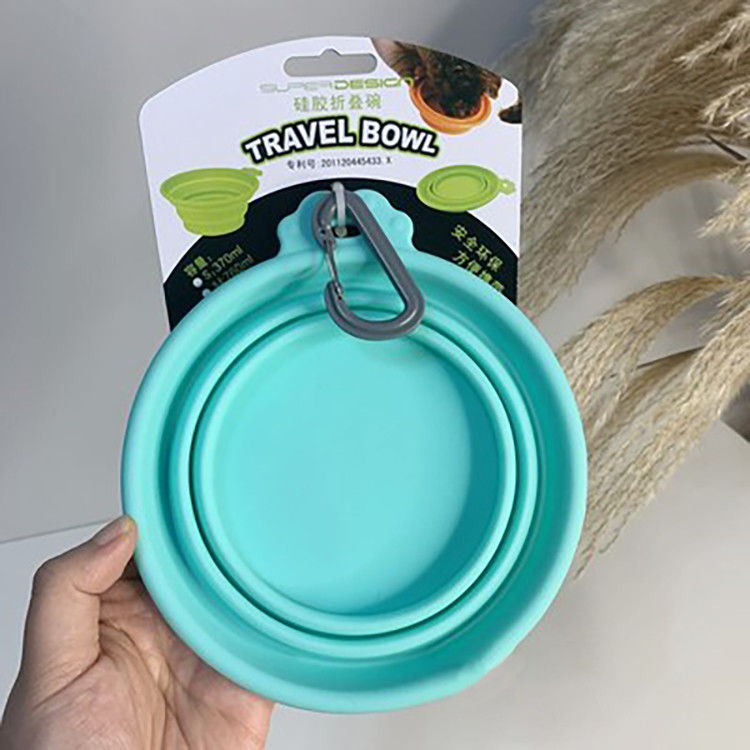 Cuenco plegable al aire libre del agua del perro del silicón del verde del BB para viajar que camina que camina